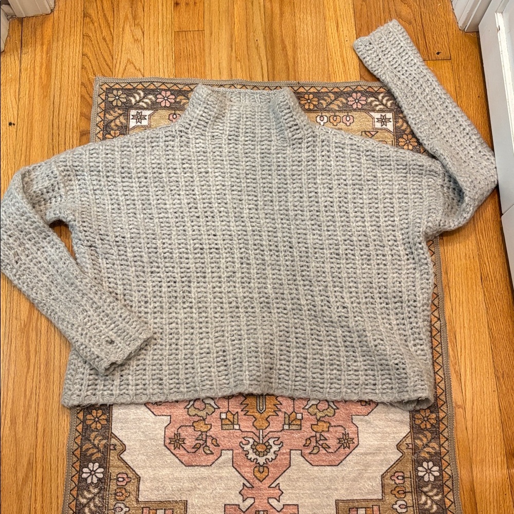 ✨ AERIE ✨ Gray Wool Alpaca Blend Cozy Chunky Turtleneck Sweater Size Small Flaw - Picture 7 of 9